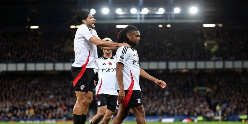 Everton thi đấu thất thường khi xa nhà